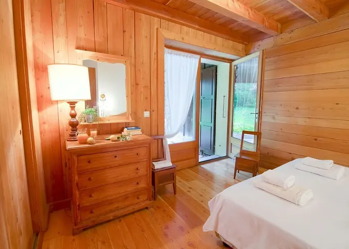 5br 300m From Center